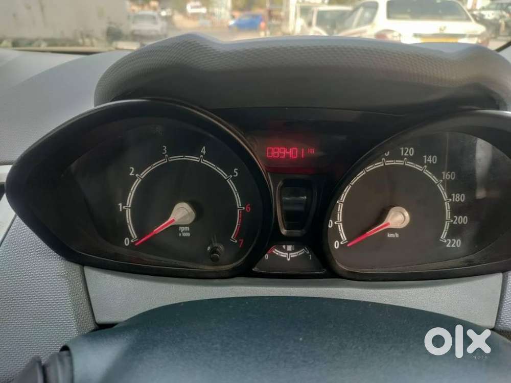 Ford Fiesta 1.5 Trend Petrol At, 2012, Petrol