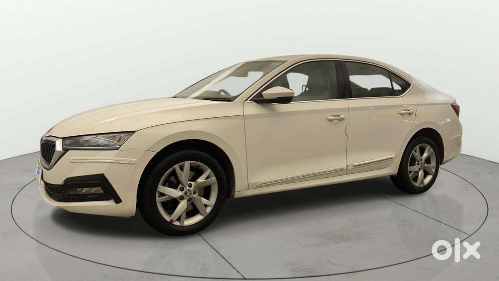 Skoda Octavia 2.0 Style Tsi At, 2022, Petrol