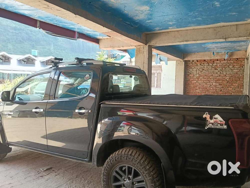 Isuzu V-cross High 2018 Diesel Mint Condition