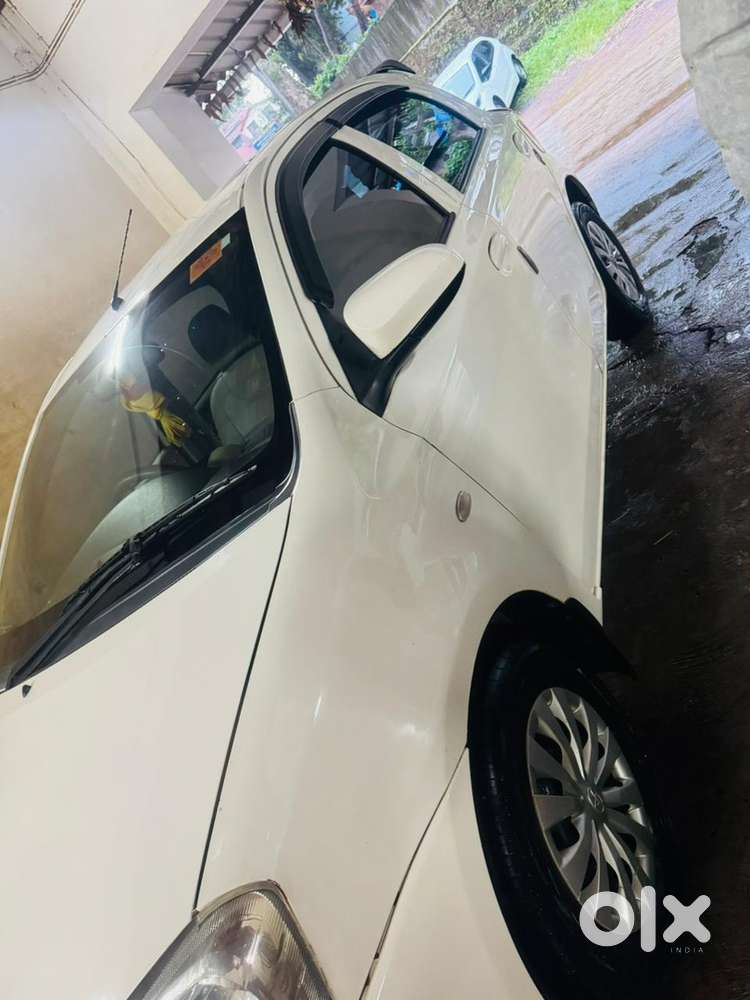 Toyota Etios Liva 2015