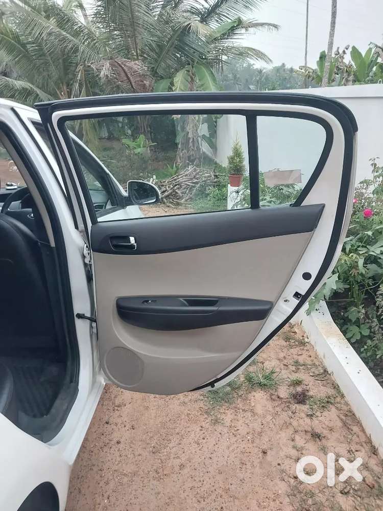 Hyundai I20 2012 Petrol Well Maintained