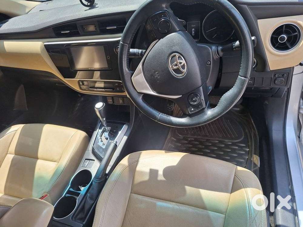 Toyota Corolla Altis 2013-2017 Vl At, 2017, Petrol