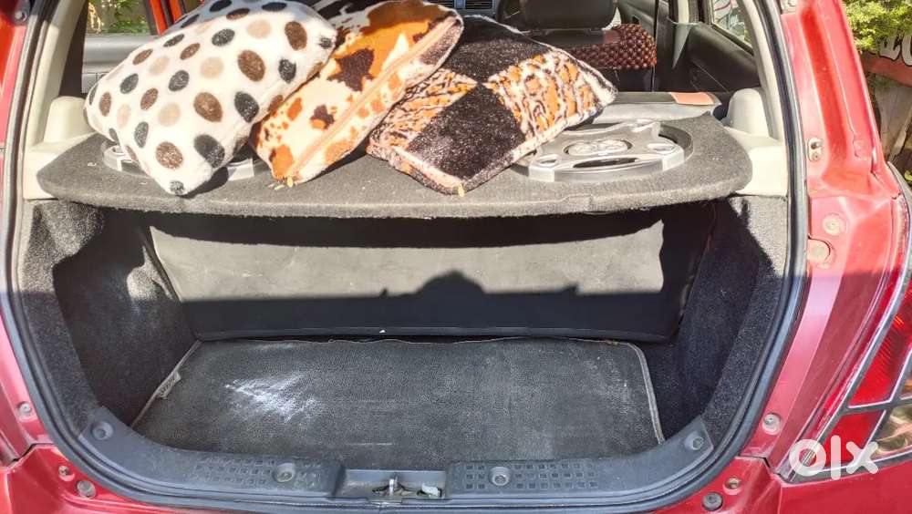 Maruti Suzuki Swift 2010 Petrol 85000 Km Driven