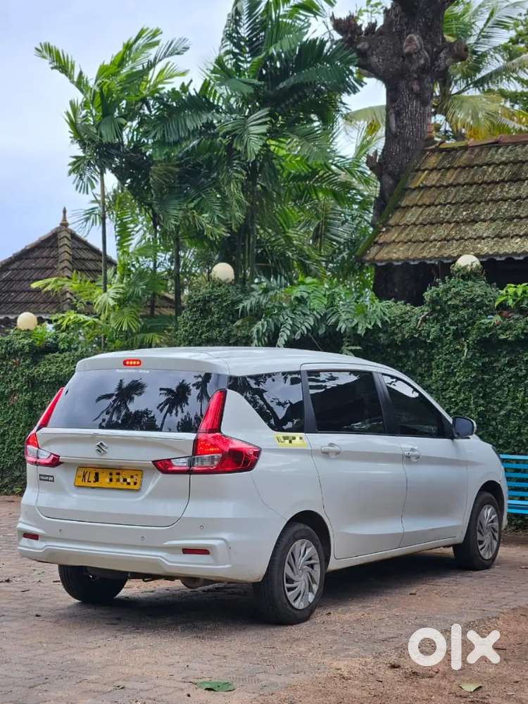 Maruti Suzuki Ertiga Vxi 2024 2025