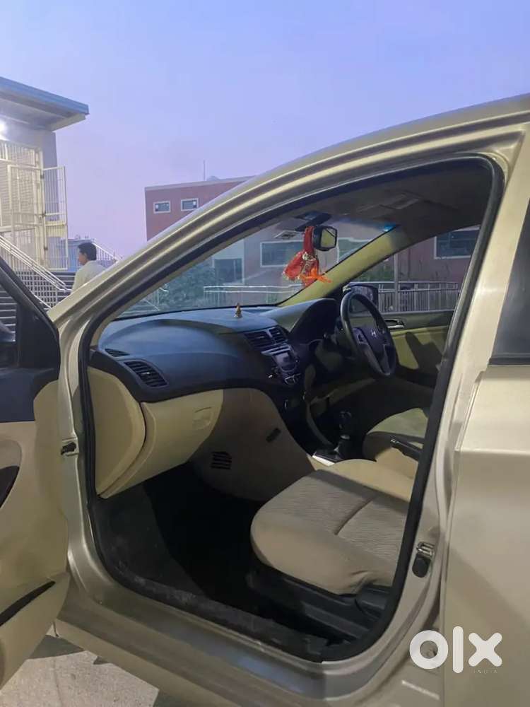 2013 Verna Hyundai Manual
