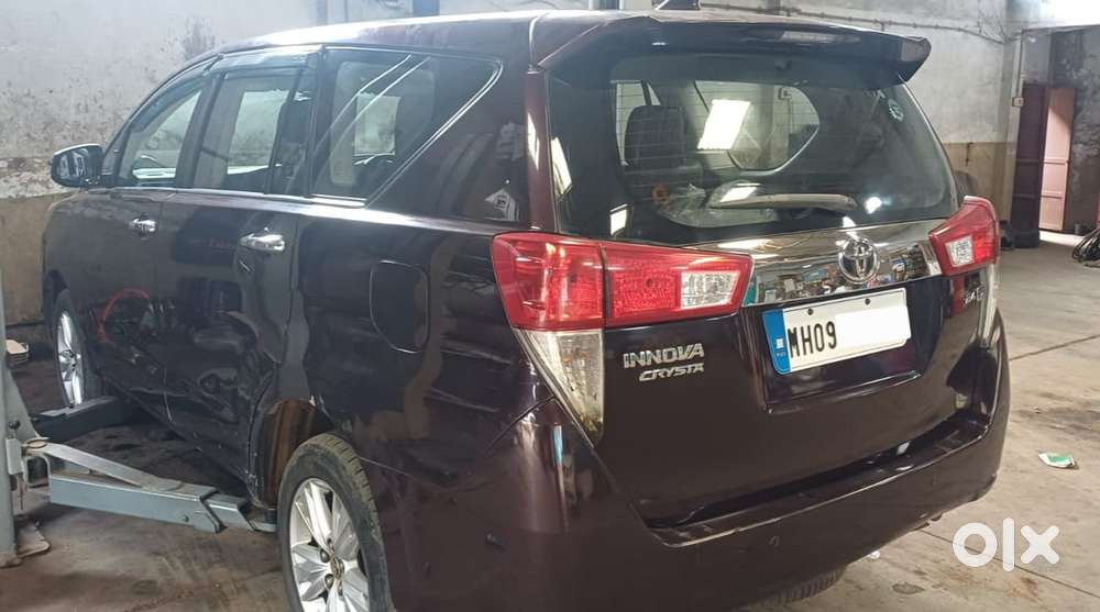 Toyota Innova Crysta 2.4 Z 7 Str, 2016, Diesel
