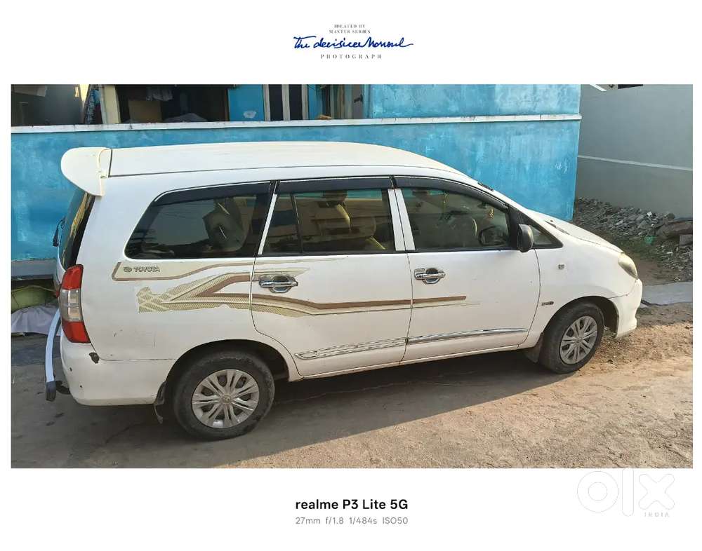 Toyota Innova Hycross 2006