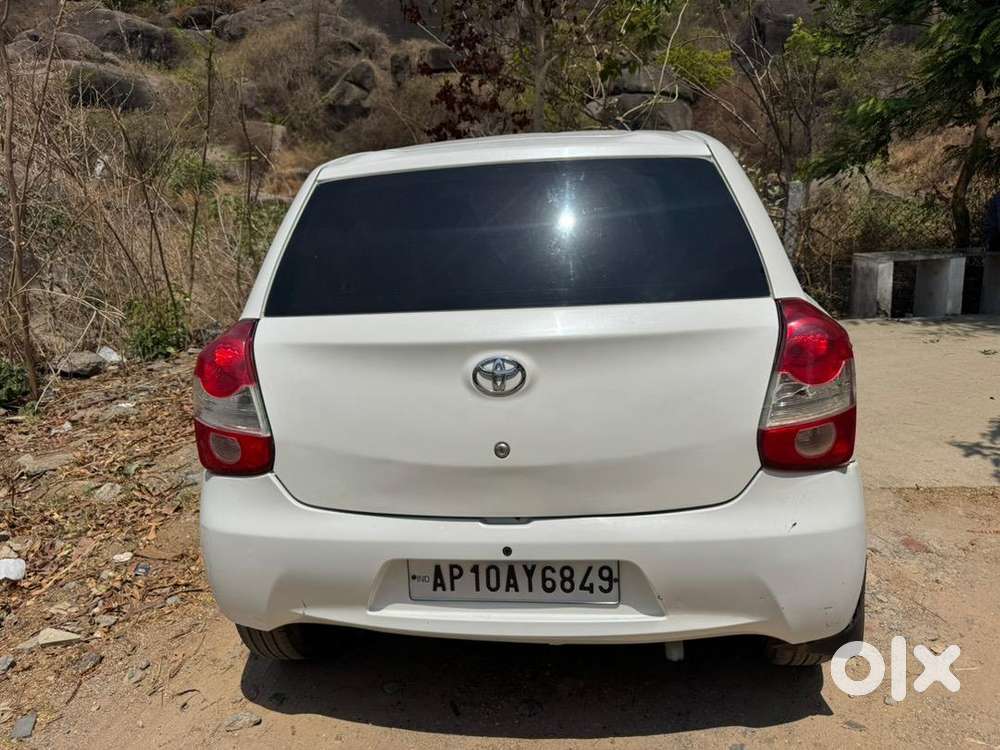 Toyota Etios Liva 2011