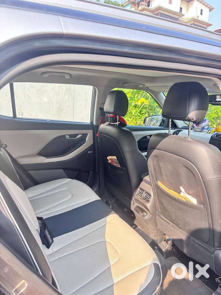 Hyundai Creta Sx(o) 1.5 Petrol Ivt Automatic100th Anniversary Le