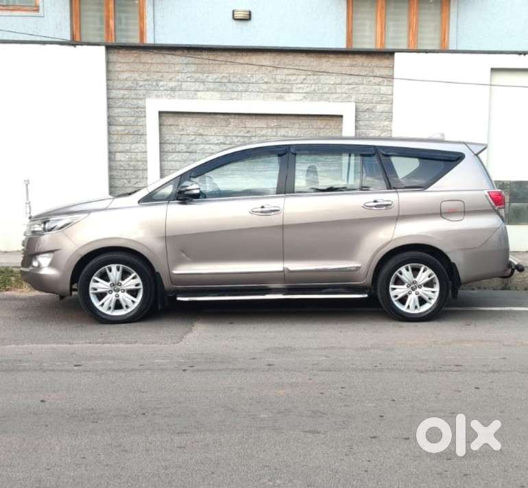 Toyota Innova Crysta Zx 2.4 Diesel 7 Seater, 2016, Diesel