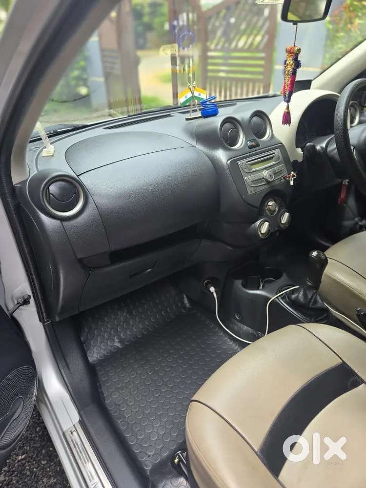 Nissan Micra Active 2015