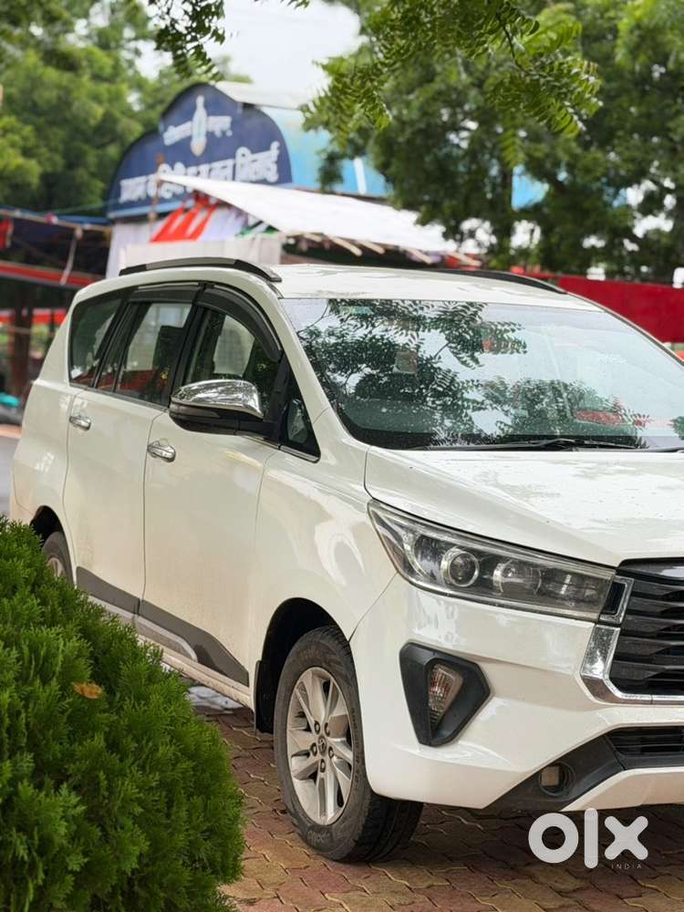 2017 Toyota Innova Crysta