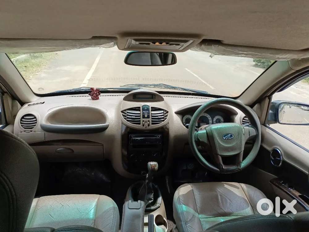 Mahindra Xylo (celebration Edition) Top End Model.
8 Seater