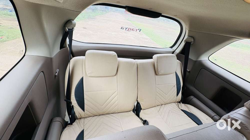 Toyota Innova 2.5 G (diesel) 8 Seater, 2016, Diesel