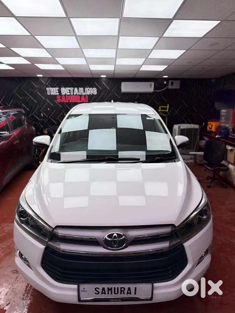 Innnova Crysta 2.4 V/8 Seater/2019/68,000km