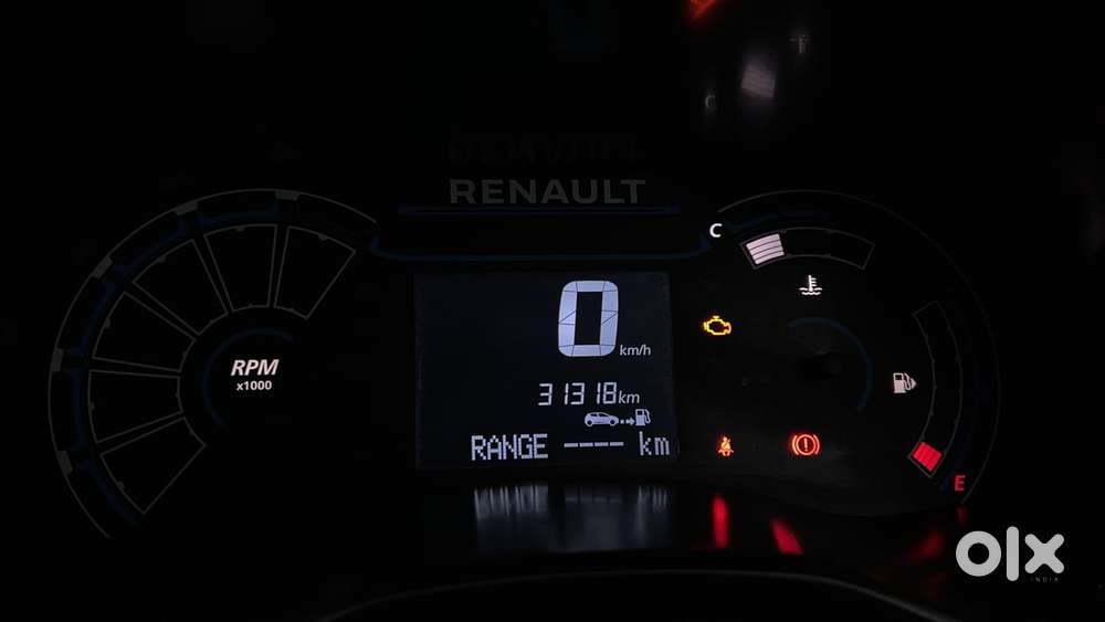 Renault Triber Rxz, 2022, Petrol