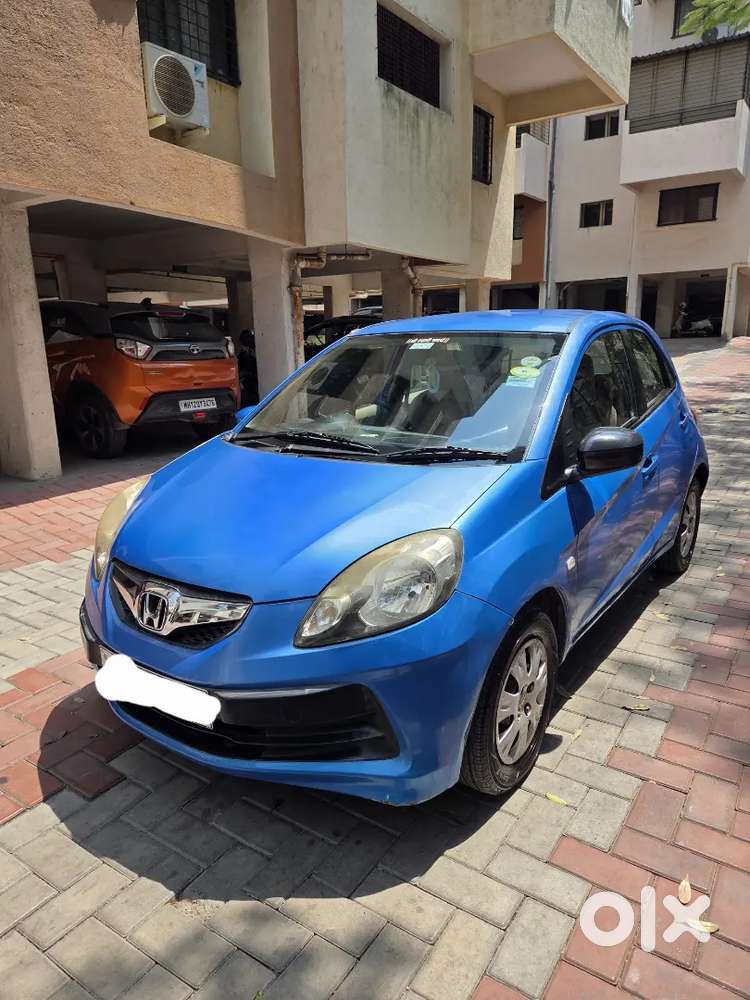 Honda Brio 2011 Petrol Well Maintained