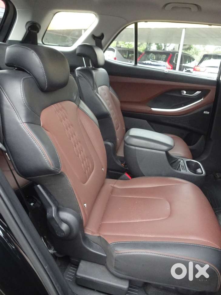 Hyundai Alcazar 2.0 Platinum (o) Petrol At 7 Str, 2023, Petrol