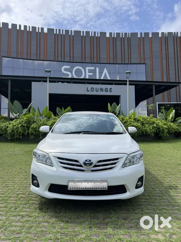 Toyota Corolla Altis 2011 Cng & Hybrids 99800 Km Driven