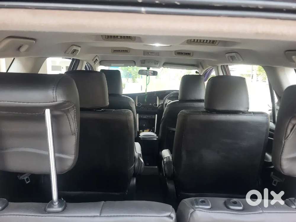 Innova Crysta 2.8 At 7 Str