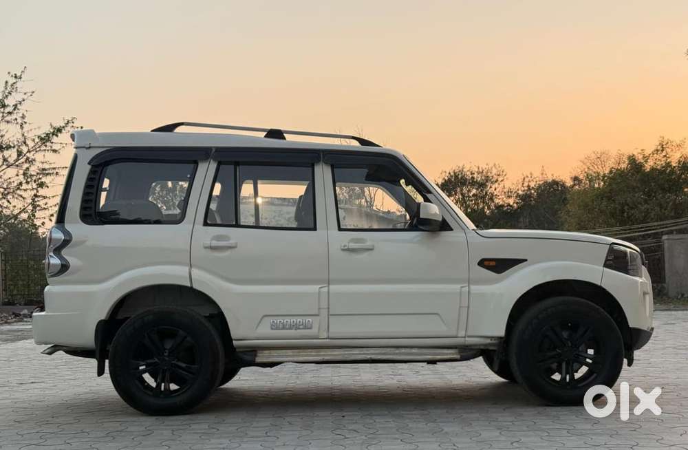 Mahindra Scorpio S4 7 Seater, 2015, Diesel