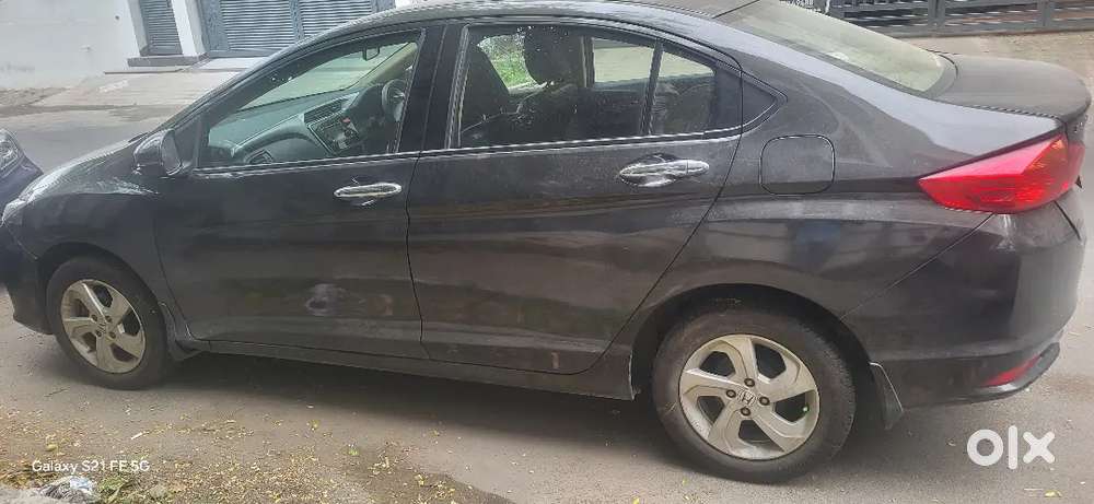 Honda City 1.5 V 2015