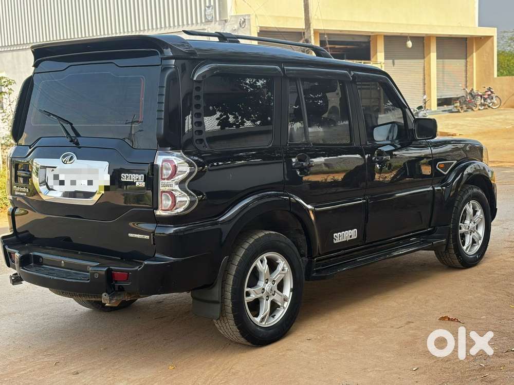 Mahindra Scorpio