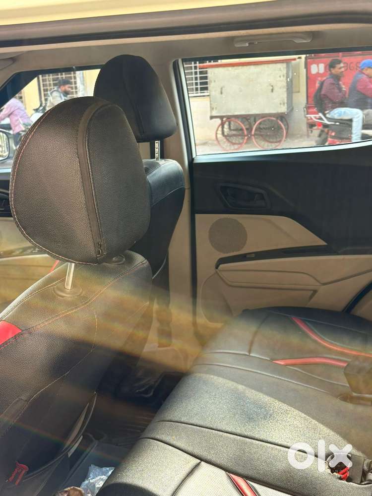 Mahindra Xuv300 W6 Diesel, 2023, Diesel