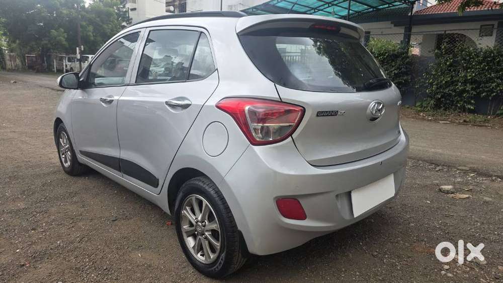 Hyundai Grand I10 Asta Option, 2016, Petrol