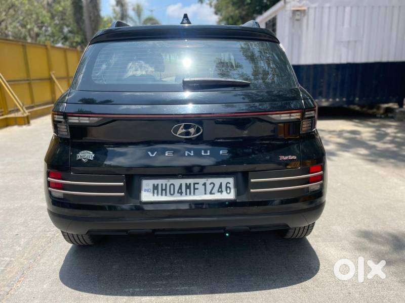 Hyundai Venue Sx(o) 1.0 Turbo Dct Knight Edition, 2024, Petrol