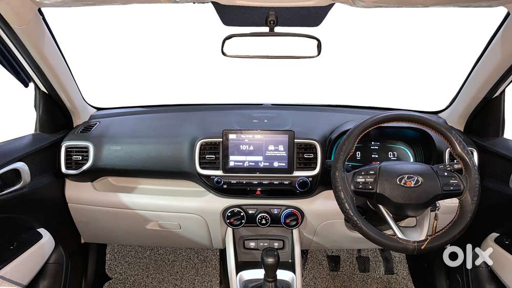Hyundai Venue Sx(o) 1.0 Turbo Dct Knight Edition, 2023, Petrol