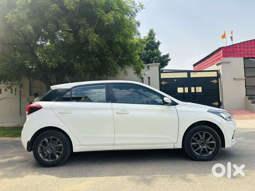 Hyundai I20 Sportz Plus, 2019, Petrol