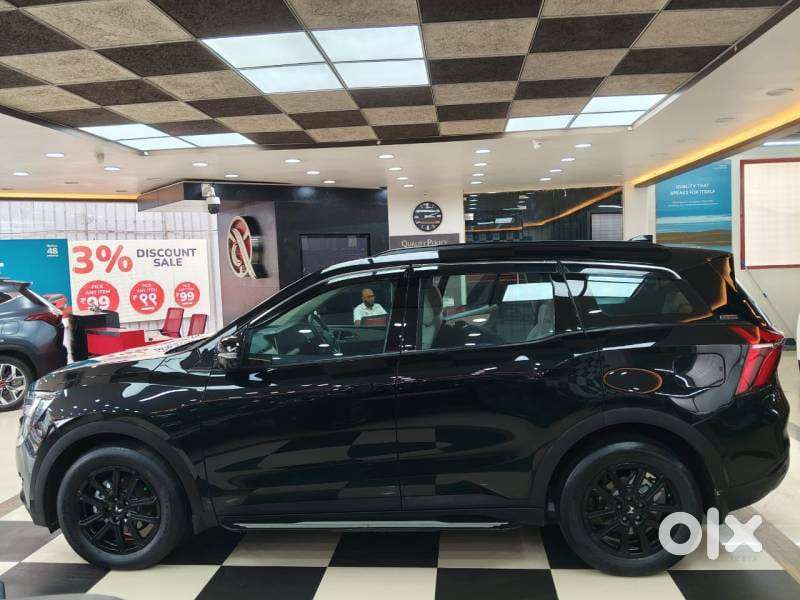 Mahindra Xuv700 2.0 Ax 7 Petrol At Luxury Pack Str, 2024, Petrol