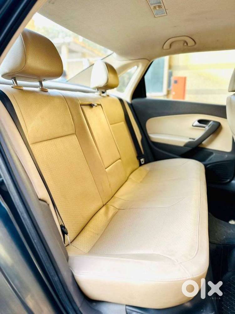 Volkswagen Polo Highline 1.6l Petrol, 2015, Petrol