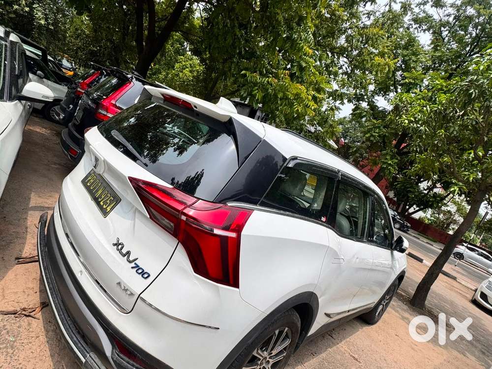 Mahindra Xuv700 Ax7 Dsl At 7 Seater