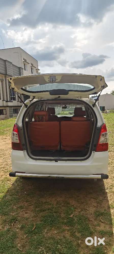 Toyota Innova 2014 Diesel Well Maintained