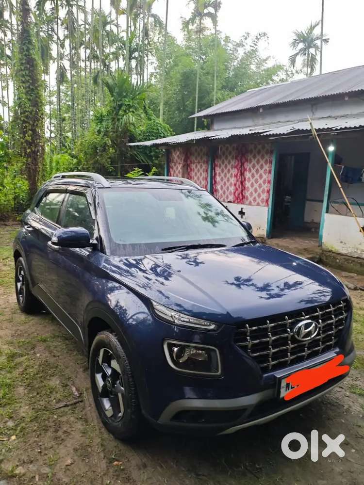 Hyundai Venue 2021 Diesel 29000 Km Driven