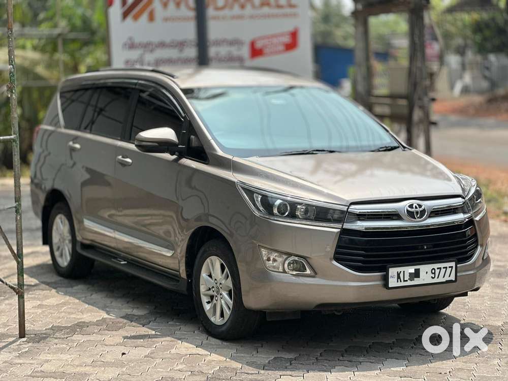 Toyota Innova Crysta 2.4 G Mt 8s, 2019, Diesel