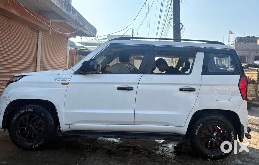 Mahindra Tuv 300 2015