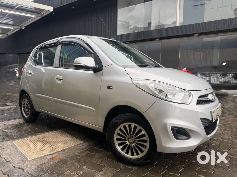 Hyundai I10 Sportz At 1.2 - 2013
