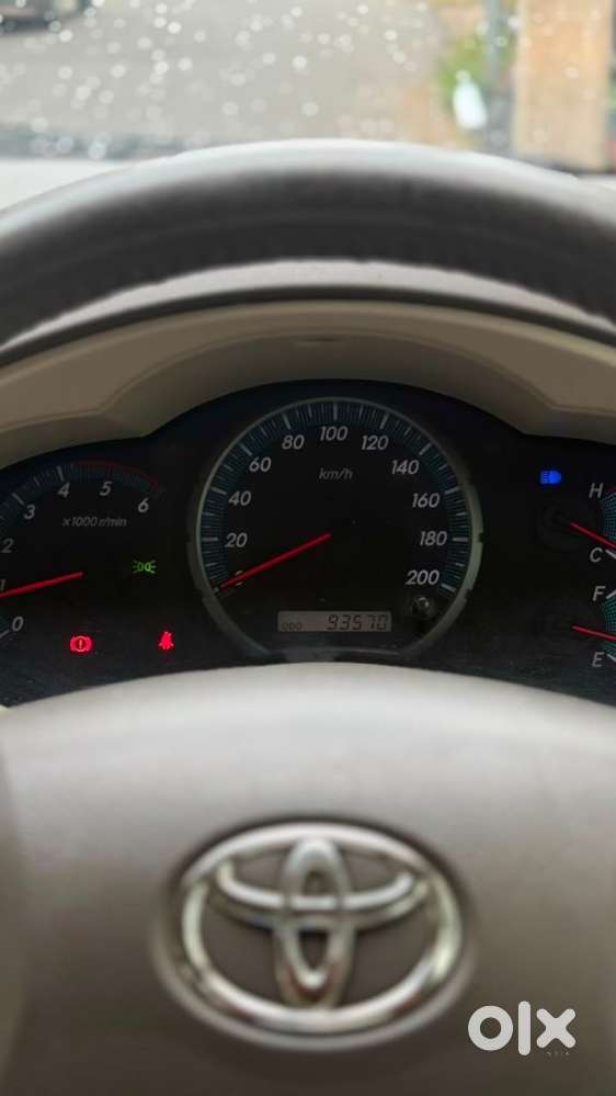Toyota Innova 2.5 V 7 Str, 2012, Diesel
