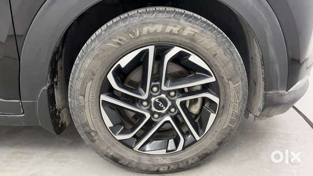 Kia Carens 1.4 Luxury Plus Dct 7 Str, 2022, Petrol