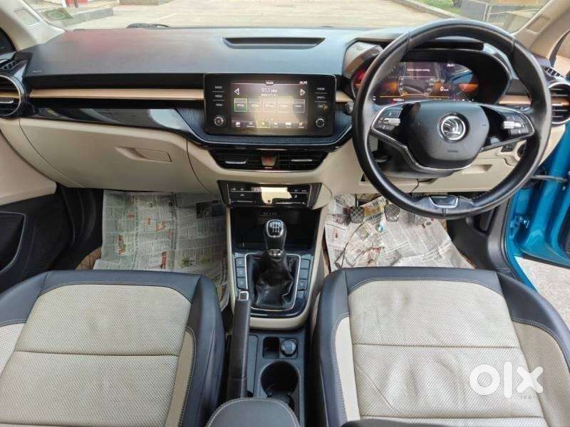 Skoda Slavia Style 1.0l Tsi Mt, 2022, Petrol