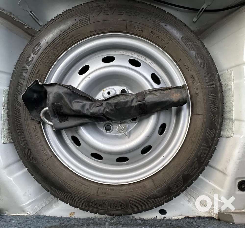 Tata Tiago Xza, 2017, Petrol