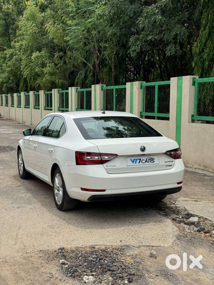 Skoda Superb Lk 1.8 Tsi At, 2016, Petrol