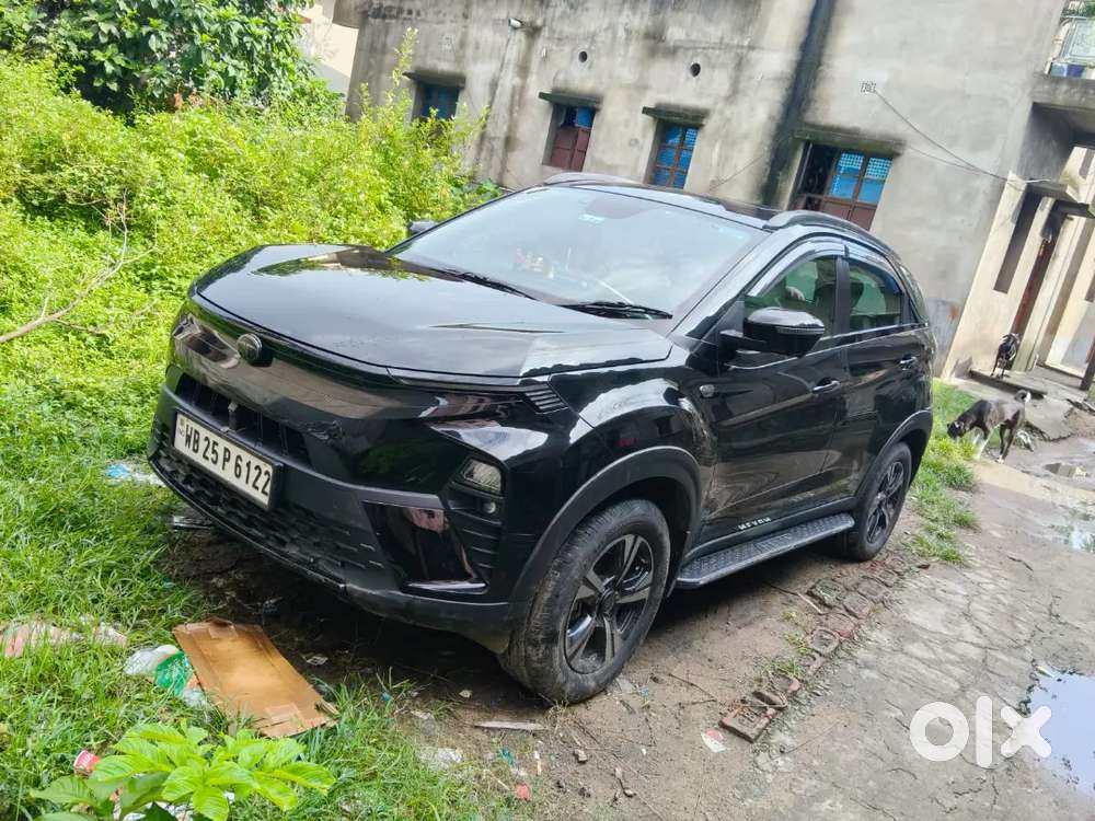 Tata Nexon Creative Plus (s) Revotron 6amt Dt (dark Edition)-2025