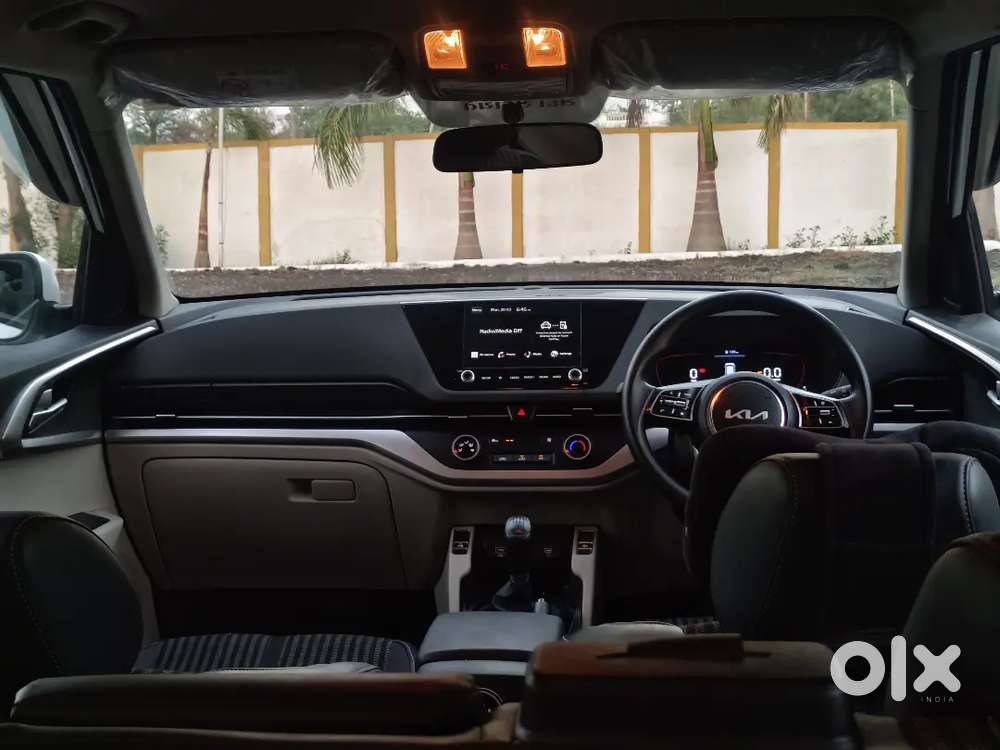 Kia Carens 2024 Petrol Good Condition