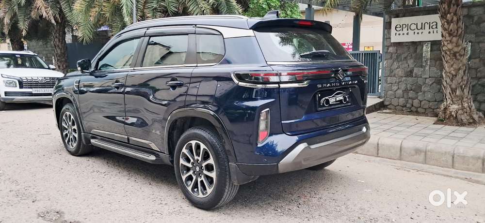 Maruti Suzuki Grand Vitara 1.5 Alpha Plus Intelligent Hybrid Ecvt, 2..