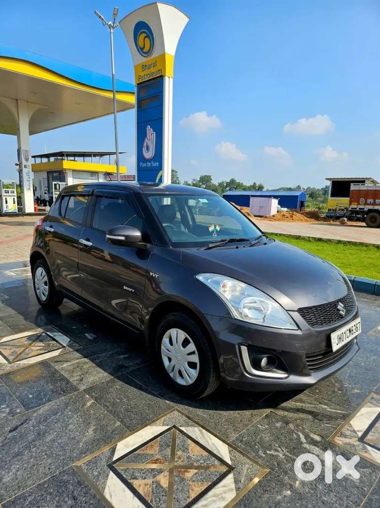 Maruti Suzuki Swift 2017 Vxi 4200 Km 1st Owner