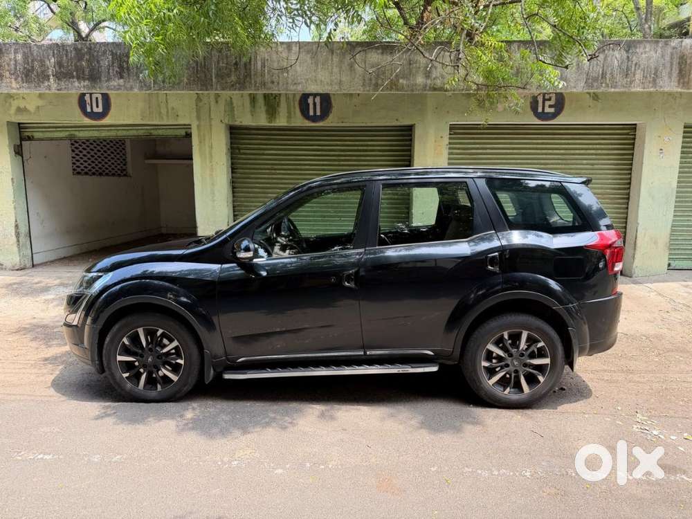 Mahindra Xuv500 W11(o)  2019 Diesel 37300 Km Driven